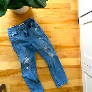 Levi’s High Rise Straight Cropped Jeans